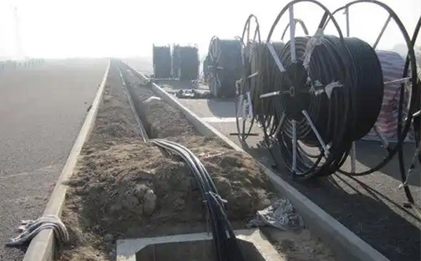 现代通信网络建设指南:拉萨光缆施工全流程技术解析与质量控制 现代通信网络建设指南:拉萨光缆施工全流程技术解析与质量控制